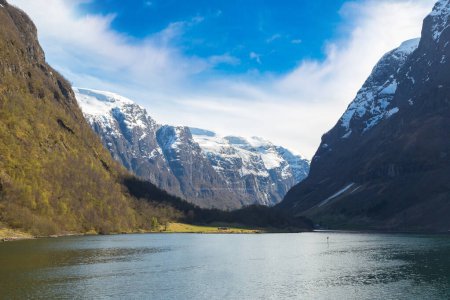 Foto de Sognefjord en Noruega en un día soleado - Imagen libre de derechos