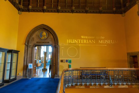 Téléchargez les photos : GLASGOW, Royaume-Uni - 14 JUIN 2022 : Musée Hunterian aux Cloîtres de l'Université de Glasgow à Glasgow, Écosse, Royaume-Uni - en image libre de droit