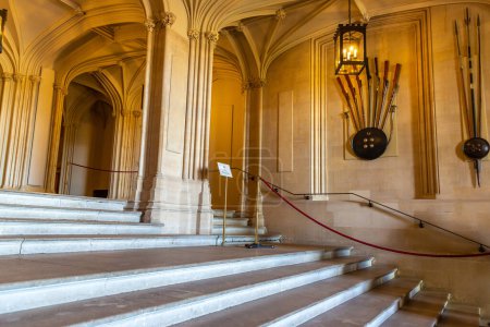 Téléchargez les photos : WINDSOR, RU - 19 JUIN 2022 : Intérieur du château royal de Windsor à Windsor, RU - en image libre de droit