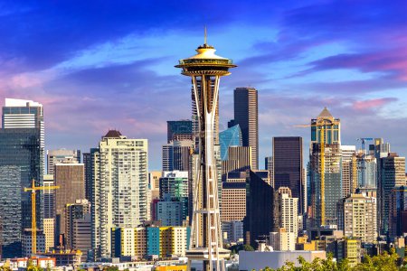 Foto de Vista panorámica del paisaje urbano de Seattle al atardecer, Washington, EE.UU. - Imagen libre de derechos