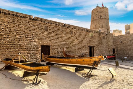 Téléchargez les photos : Fort d'Al Fahidi - ancienne forteresse arabe au Musée de Dubaï, Émirats arabes unis - en image libre de droit