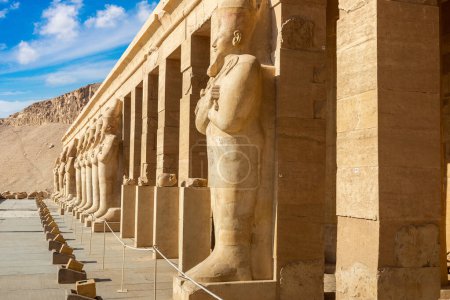 Foto de Temple of Queen Hatshepsut, Valley of the Kings, Egypt - Imagen libre de derechos