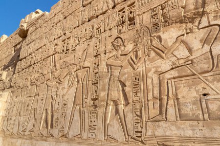 Téléchargez les photos : Temple Medinet Habu à Louxor, Vallée du Roi, Egypte - en image libre de droit
