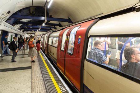 Photo for LONDON, THE UNITED KINGDOM - JUNE 26, 2022: Baker street underground station in London, England, UK - Royalty Free Image
