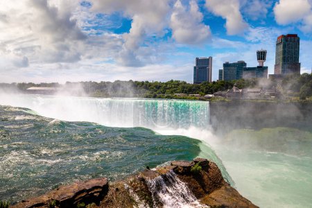 Foto de Vista de Horseshoe Falls en Niagara Falls, Estados Unidos, desde el lado americano - Imagen libre de derechos