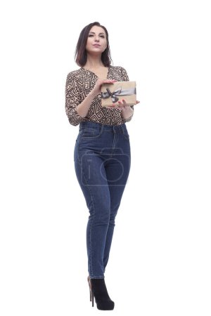 Téléchargez les photos : En pleine croissance. attrayant jeune femme avec une tablette numérique. isolé sur un fond blanc. - en image libre de droit