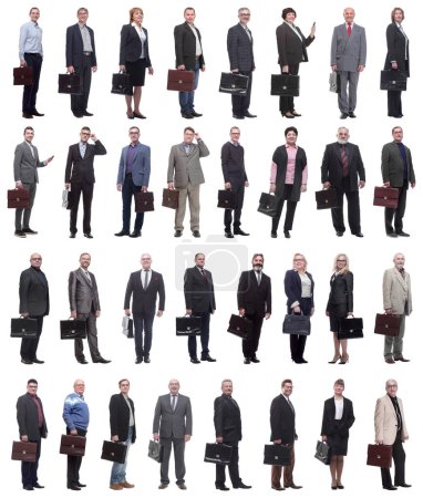 Téléchargez les photos : Collage, groupe d'hommes d'affaires avec mallette isolée sur fond blanc - en image libre de droit
