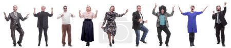 Téléchargez les photos : Collage de personnes joyeuses énergique pleine longueur isolé sur fond blanc - en image libre de droit
