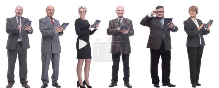 Téléchargez les photos : Collage groupe de financiers réussis avec calculatrice isolée sur fond blanc - en image libre de droit