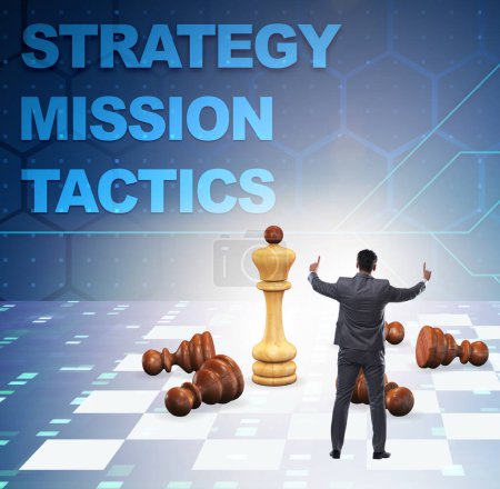 Téléchargez les photos : La stratégie et la tactique concept avec l'homme d'affaires - en image libre de droit