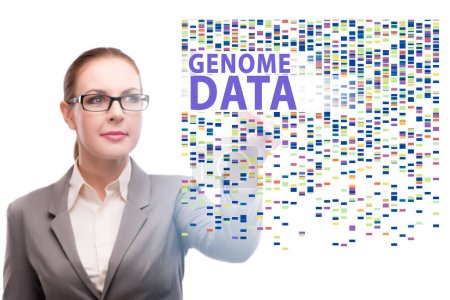 Foto de Empresaria en el concepto de datos del genoma - Imagen libre de derechos