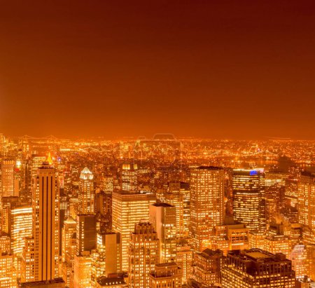 Téléchargez les photos : La vue de New York manhattan pendant les heures de coucher du soleil - en image libre de droit