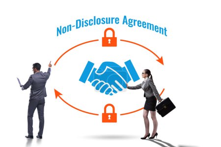 Téléchargez les photos : Non disclosure agreement concept with business people - en image libre de droit