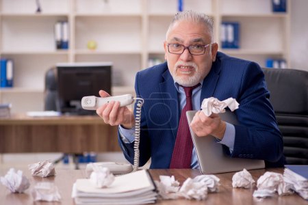 Photo for Old businessman employee in brainstorming concept - Royalty Free Image