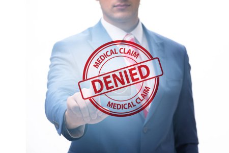 Téléchargez les photos : Notion de refus de la demande d'assurance médicale - en image libre de droit
