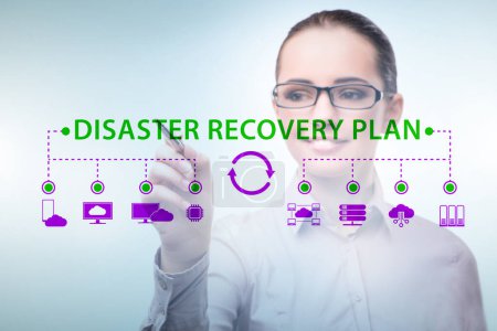 Téléchargez les photos : Disaster recovery plan and the backup concept - en image libre de droit