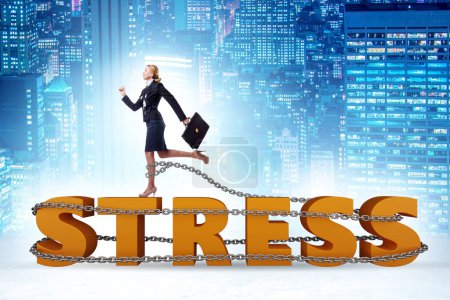 Téléchargez les photos : Concept de stress lié au travail avec la femme d'affaires - en image libre de droit