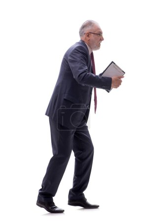 Foto de Viejo empleado masculino aislado en blanco - Imagen libre de derechos