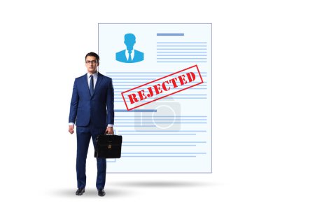 Téléchargez les photos : L'homme recevant l'avis de rejet sur son CV - en image libre de droit