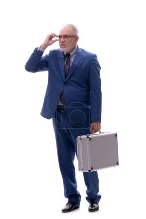 Foto de Viejo jefe masculino sosteniendo caso aislado en blanco - Imagen libre de derechos