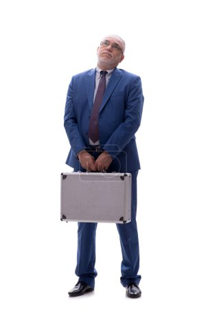 Téléchargez les photos : Vieux patron mâle tenant le cas isolé sur blanc - en image libre de droit