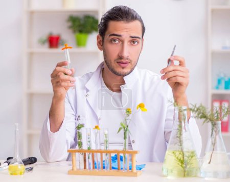 Photo for Young chemist working in the lab - Royalty Free Image