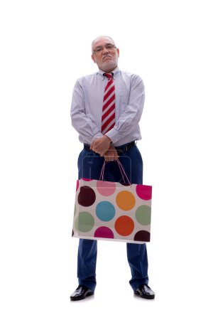 Foto de Viejo jefe masculino sosteniendo bolsa aislado en blanco - Imagen libre de derechos