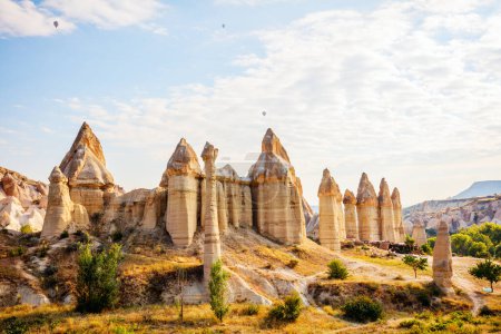 Foto de Love valley view with rock formations and fairy chimneys in Cappadocia Turkey - Imagen libre de derechos