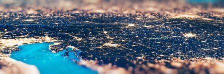 Foto de Luces de la ciudad del Adriático Norte. Elementos de esta imagen proporcionados por la NASA. renderizado 3d - Imagen libre de derechos