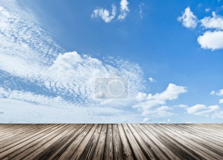Foto de Cielo atmósfera buen tiempo y nubes blancas - Imagen libre de derechos