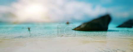 Téléchargez les photos : Vague de mer tropicale, plage extérieure - en image libre de droit
