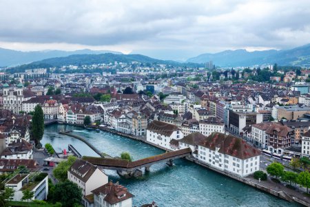 Foto de Vista panorámica del centro histórico de Lucerna, Suiza - Imagen libre de derechos