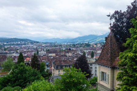 Foto de Vista panorámica del centro histórico de Lucerna, Suiza - Imagen libre de derechos