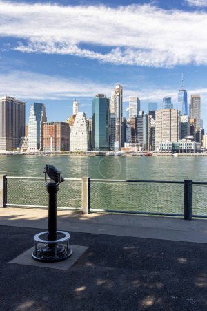 Téléchargez les photos : New York City skyline. Panorama des gratte-ciel de Manhattan et Brooklyn - en image libre de droit