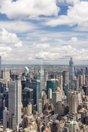 Foto de Manhattan skyline en Nueva York, mostrando la impresionante arquitectura y el paisaje urbano moderno - Imagen libre de derechos