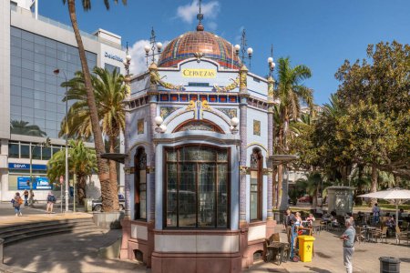 Photo for Las Palmas de Gran Canaria, Spain - February 6, 2023: Kiosk cafe San Telmo: The Modernist in San Telmo Park in Las Palmas de Gran Canaria, Spain. Historic cafe in secession style - Royalty Free Image
