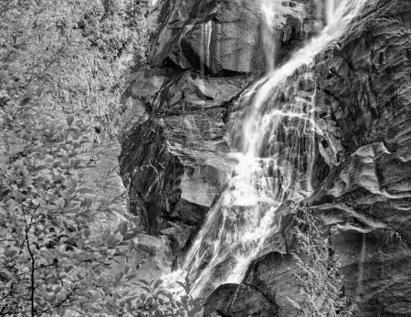 Téléchargez les photos : Cascades Brandywine dans le parc provincial Brandywine Falls - Colombie-Britannique, Canada - en image libre de droit