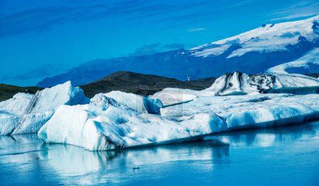Téléchargez les photos : Icebergs dans la lagune de Jokulsarlon, dans le sud de l'Islande - en image libre de droit