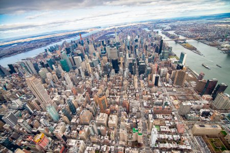 Foto de Línea aérea Midtown Manhattan desde helicóptero en temporada de invierno, Nueva York - Estados Unidos. - Imagen libre de derechos