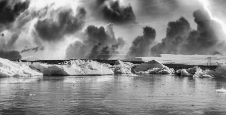 Photo for Black and white panoramic view of Jokulsarlon Lagoon in Southern Iceland - Summer season. - Royalty Free Image