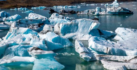 Foto de Icebergs en la Laguna de Jokulsarlon, Islandia del Sur - Imagen libre de derechos