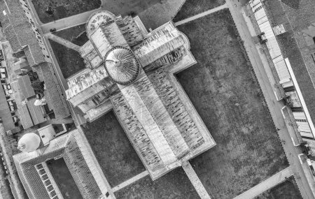 Foto de Black and white aerial view of Square of Miracles, Pisa. Piazza del Duomo from drone, Italy. - Imagen libre de derechos