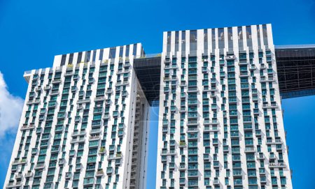 Foto de SINGAPUR - 4 DE ENERO DE 2020: Pinnacle @ Duxton es un desarrollo residencial en el centro de la ciudad de Singapur, junto al distrito financiero - Imagen libre de derechos