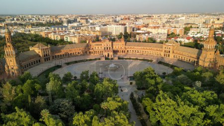 Photo for Plaza de Espana in Sevilla at sunset. Spanish Square in Sevilla old town, Spain travel photo. Most popular touristic attraction. - Royalty Free Image