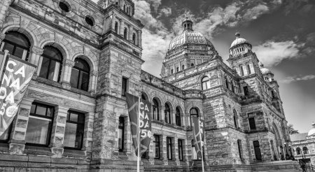 Foto de Vancouver Island, Canadá - 15 de agosto de 2017: Edificios del Parlamento de Columbia Británica en Victoria - Imagen libre de derechos