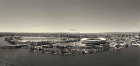 Téléchargez les photos : Vue aérienne du stade Optus et de la rivière Swan à Perth, Australie - en image libre de droit