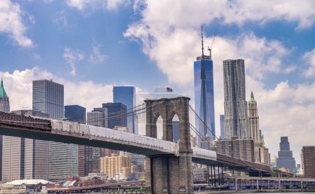 Foto de Puente de Brooklyn en la ciudad de Nueva York. - Imagen libre de derechos