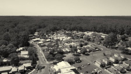 Téléchargez les photos : Vue aérienne panoramique de Margaret River skyline en Australie-Occidentale. - en image libre de droit