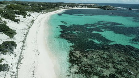 Téléchargez les photos : Vue Aérienne Du Bassin à Rottnest Island, Australie. - en image libre de droit