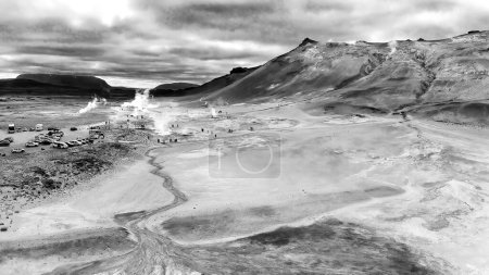 Foto de Myvatn, Islandia. Vista aérea de las aguas termales de Hverir - Namafjall Geothermal Área. - Imagen libre de derechos